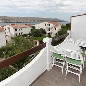 Apartament Spavalo, Pag Town